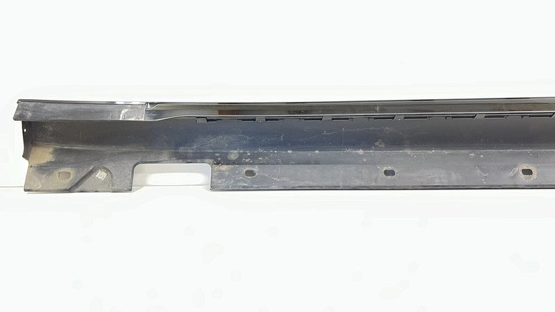 A 218 690 02 40 0240 / A2186900240 / 2186900240 12-14 MERCEDES-BENZ CLS550 RIGHT SIDE SKIRT ROCKER PANEL COVER TRIM BLAC