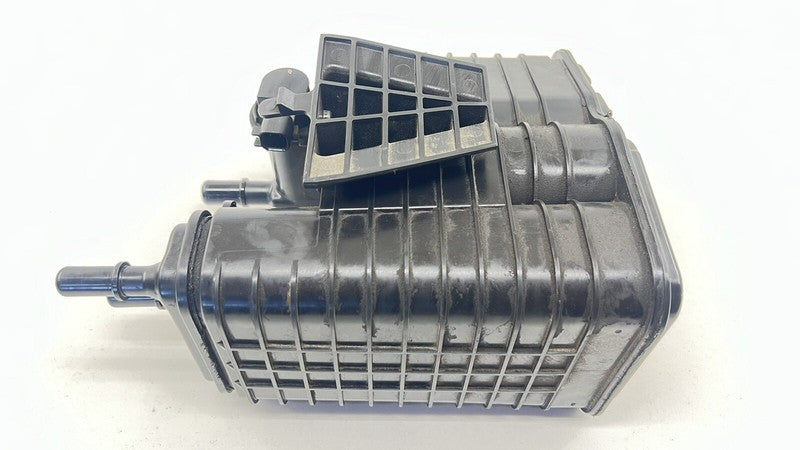 8452 4033 / 84524033 22-24 CADILLAC CT4 V BLACKWING FUEL EVAP VAPOR CHARCOAL EMISSION CANISTER OEM
