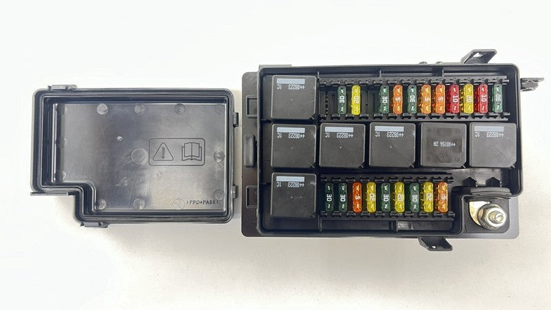 4G43-14A073-AJ / 4G43 14A073 AJ / 4G4314A073AJ 07-17 ASTON MARTIN VANTAGE REAR FUSE RELAY JUNCTION BOX 4G43-14A073-AJ OE