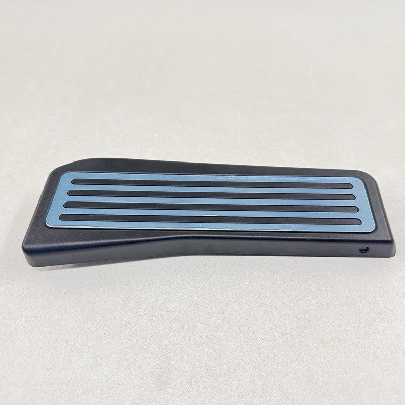 84898398 22-25 CADILLAC CT4 CT5 V BLACKWING FOOT REST TRIM 84898398 OEM