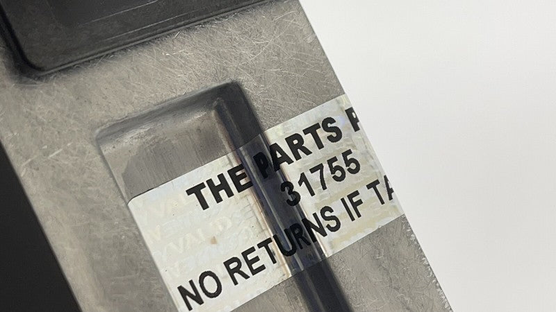 1506277 21-23 TESLA MODEL 3 ENTERTAINMENT MEDIA CONTROL MODULE 1566786-80-C OEM