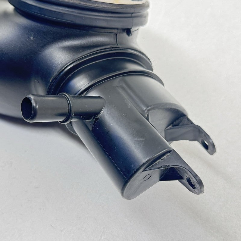 84373674 22-25 CADILLAC CT5 V BLACKWING AIR CLEANER BOX FILTER AIR INTAKE DUCT TUBE OEM