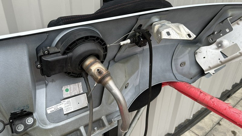 427 809 606 / 427809606 / 427.809.606 12-15 AUDI R8 SPYDER PASSENGER RIGHT REAR UPPER QUARTER PANEL ASSEMBLY WHITE OEM