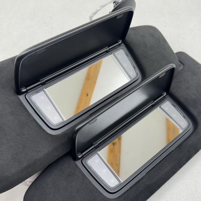 1359 1872 / 13591872 22-25 CADILLAC CT5 V BLACKWING LEFT AND RIGHT SUNVISOR SUN VISOR PAIR SUEDE OEM