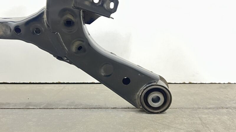  24-25 NISSAN Z NISMO REAR SUBFRAME CROSSMEMBER CRADLE WITH SWAY BAR OEM