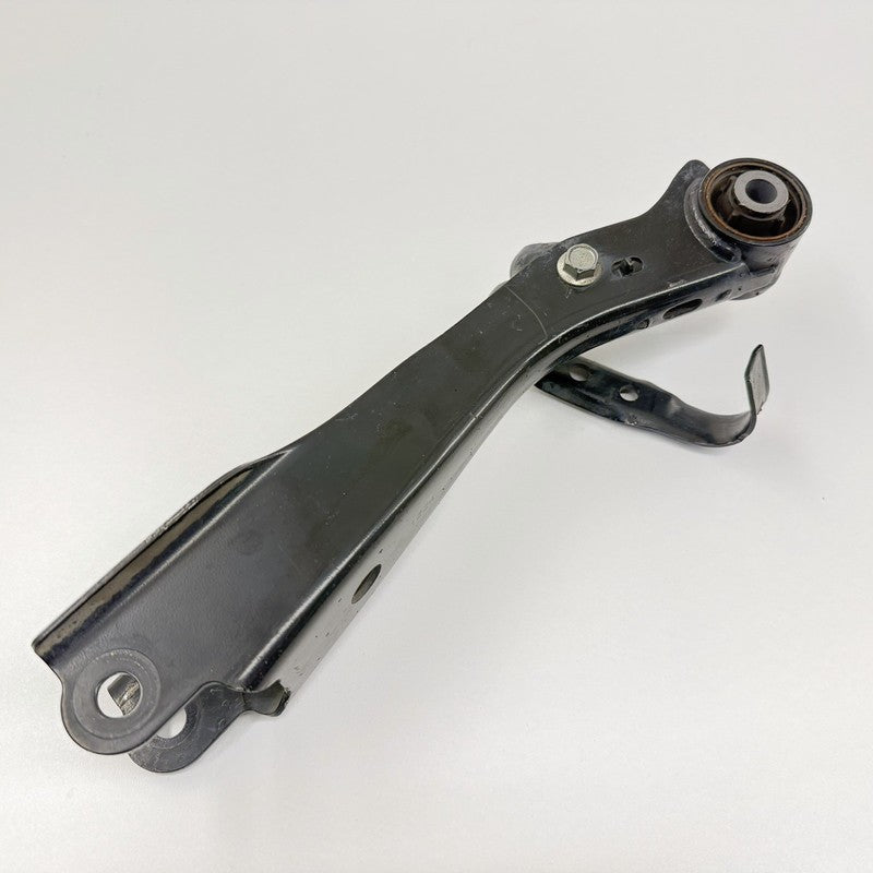 22-25 Toyota GR86 Passenger Right Rear Control Arm Suspension Set OEM