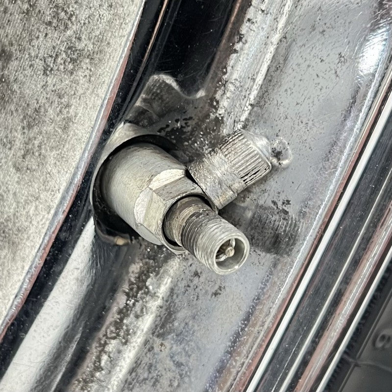 92205114 12-15 CHEVROLET CAMARO ZL1 FRONT WHEEL RIM W/ TIRE 20x8.5 +25 OFFSET FACTORY OEM