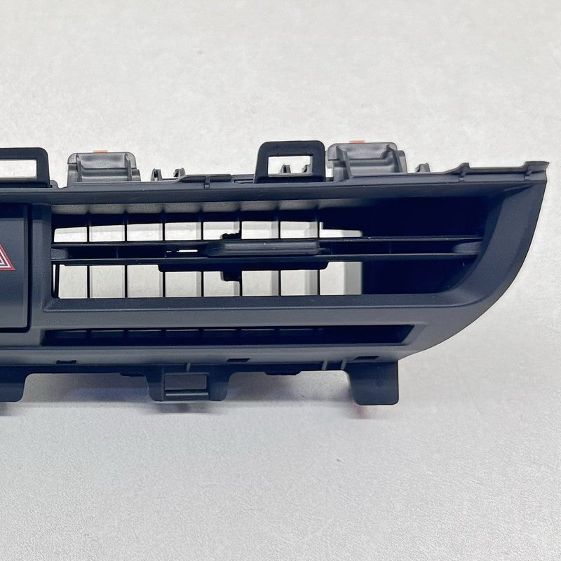 55670-47270 / 55670 47270 / 5567047270 23-25 TOYOTA PRIUS CENTER DASH AIR VENT GRILLE TRIM BEZEL PANEL 55670-47270 OEM