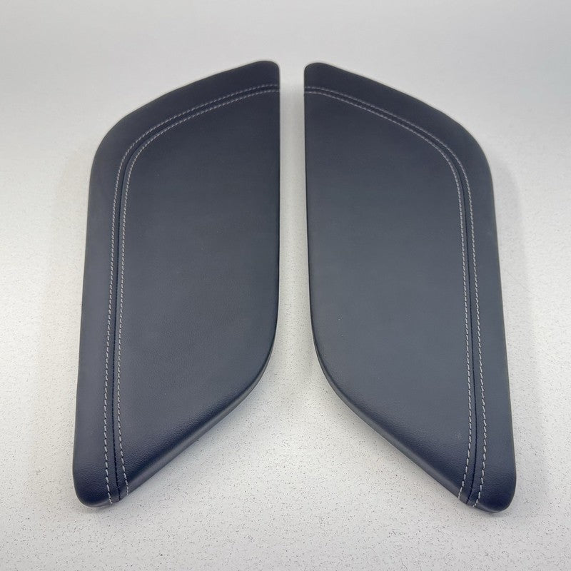 PR3B C045B44 DD37MC / PR3BC045B44DD37MC 24-26 Ford Mustang Performance Pack Center Console Panel Cover W/ Knee Pads OEM