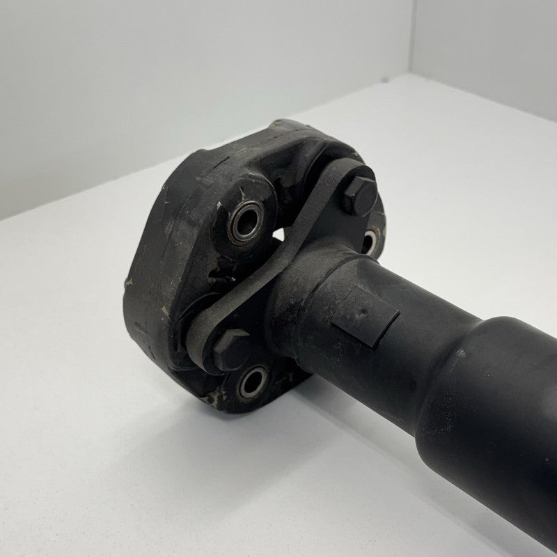 2 284 490 / 2284490 12-16 BMW M5 F10 DCT Driveshaft Drive Shaft Propeller Line Carrier 2284490 OEM