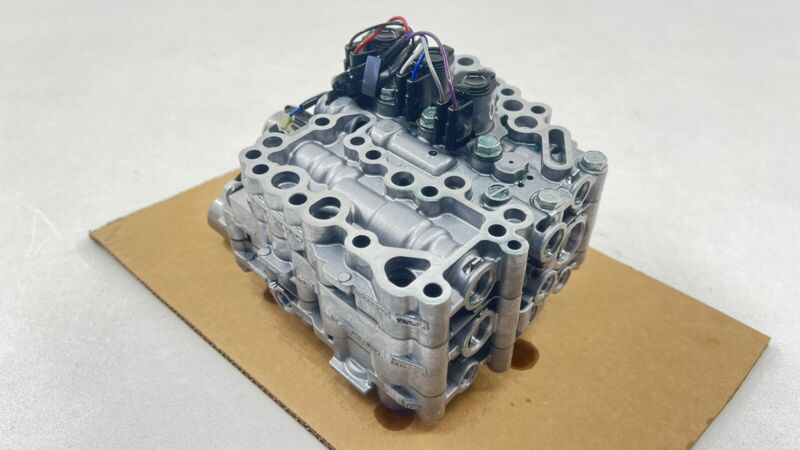 C33310036 24-25 SUBARU CROSSTREK 2.5L FB25D TRANSMISSION SHIFT SOLENOID VALVE BLOCK OEM