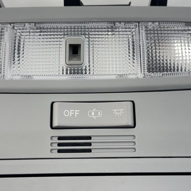 63650-48190 / 63650 48190 / 6365048190 08-13 Toyota Highlander Front Overhead Console Dome Reading Light Switch OEM