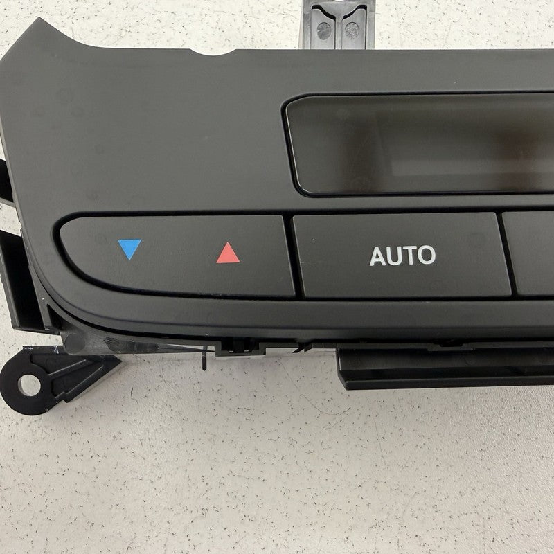 23-25 Honda Pilot Rear Console HVAC A/C Climate Control Switch Panel O