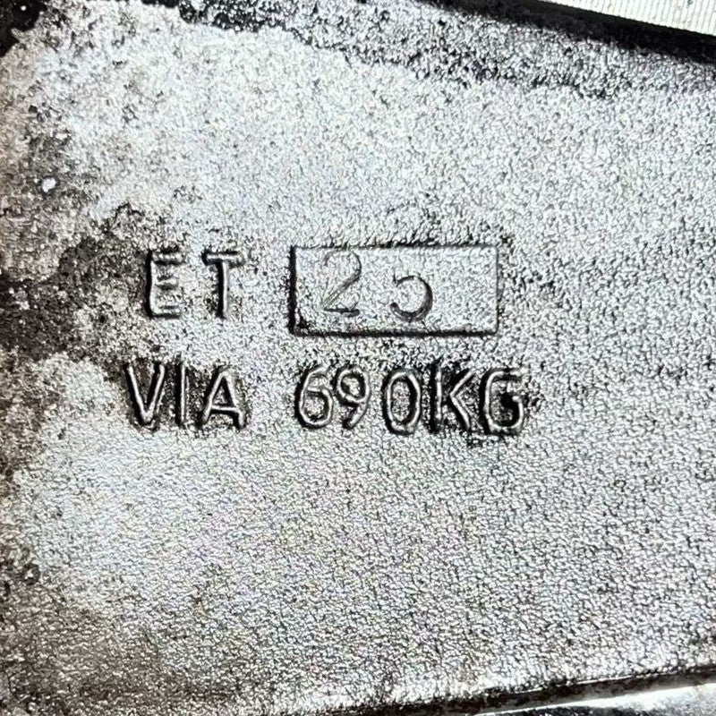 92205114 12-15 CHEVROLET CAMARO ZL1 FRONT WHEEL RIM W/ TIRE 20x8.5 +25 OFFSET FACTORY OEM