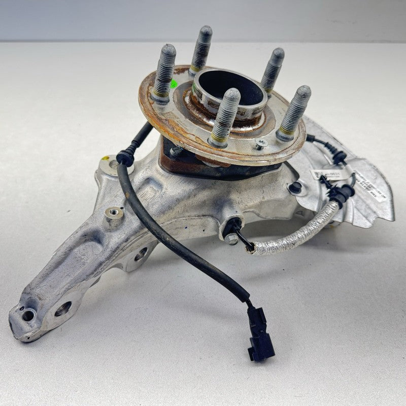 8551 6631 / 85516631 22-24 CADILLAC CT5 V BLACKWING DRIVER LEFT FRONT SPINDLE KNUCKLE HUB BEARING OEM