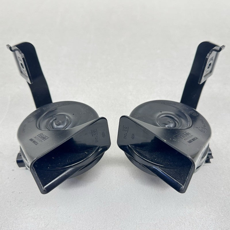 22-25 CADILLAC CT5 V BLACKWING LOW AND HIGH NOTE PITCH HORN SIREN ALARM PAIR OEM