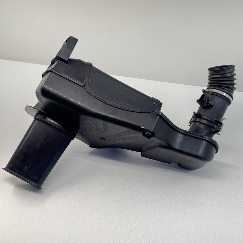 987.110.021.00 / 987 110 021 00 / 98711002100 06-08 Porsche Boxster Cayman S 987 Air Cleaner Box Air Filter Intake Box O