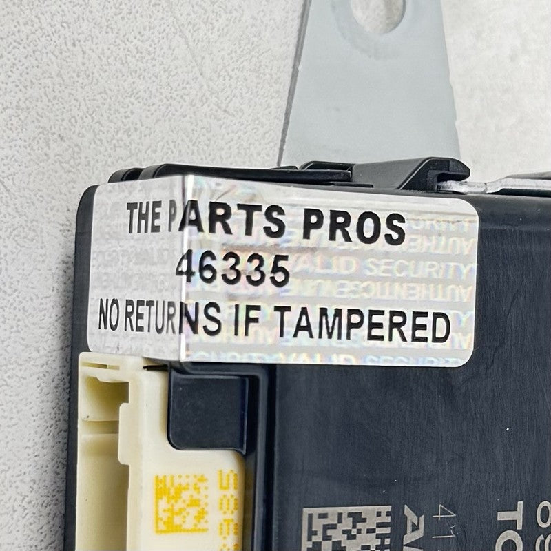 89222-47010 / 89222 47010 / 8922247010 23-25 Toyota Prius Multiplex Network Door Control Module 89222-47010 OEM