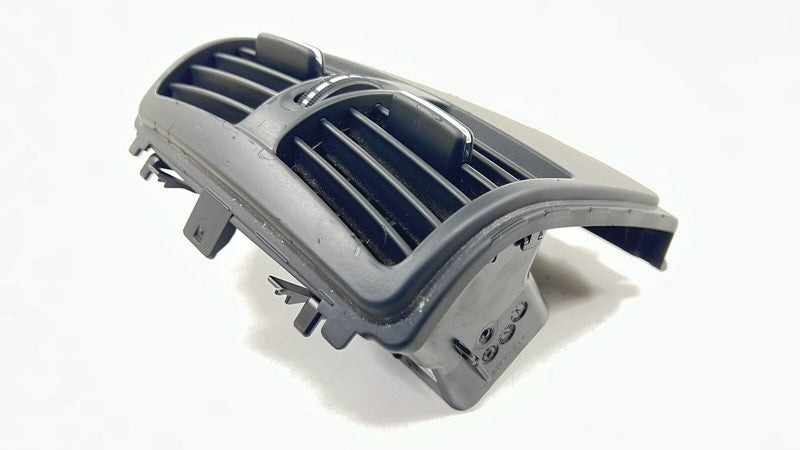 A 218 830 03 54 0354 / A2188300354 / 2188300354 12-18 MERCEDES BENZ CLS550 W218 REAR CENTER CONSOLE AIR VENT GRILLE GRIL