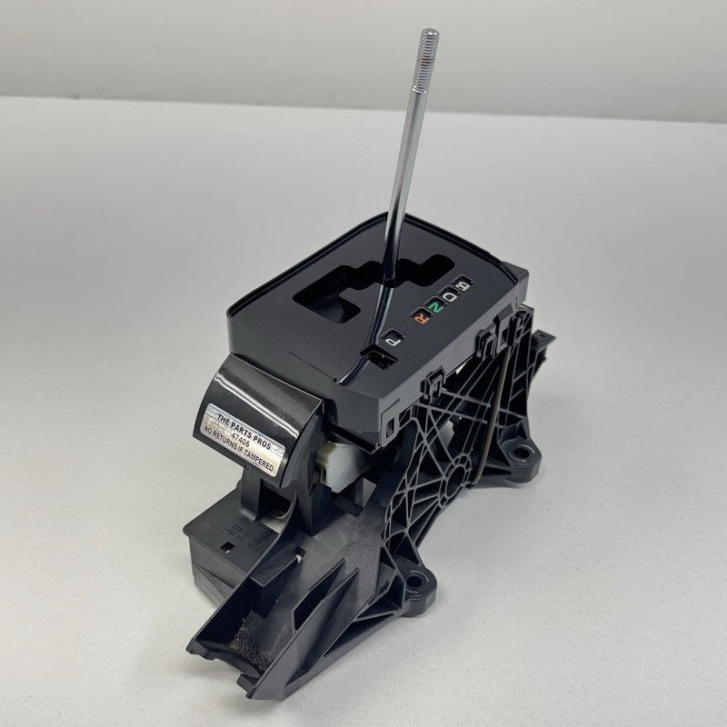 08-13 Toyota Highlander Gear Box Selector Shift Shifter Lever Assembly OEM