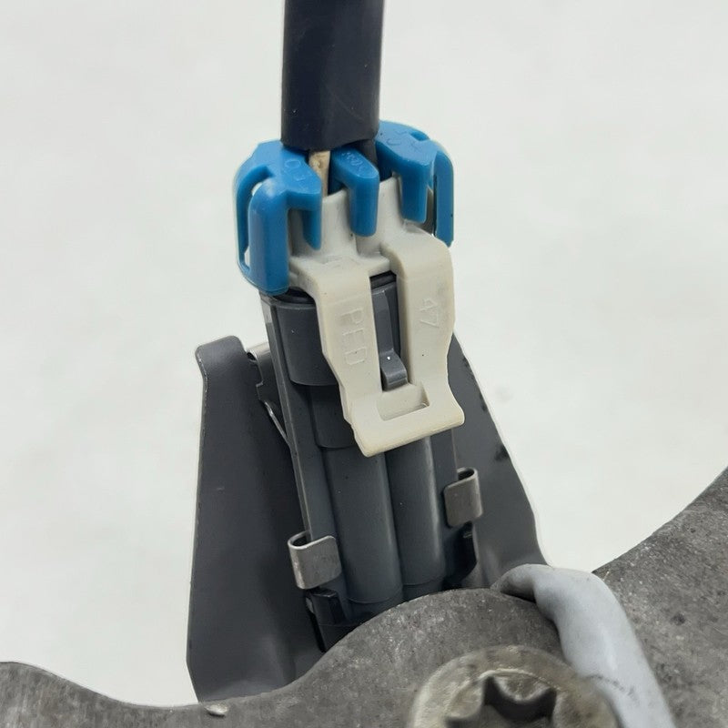 10237238 01-04 CORVETTE C5 Z06 RIGHT FRONT SPINDLE KNUCKLE HUB WITH CONTROL ARM SET OEM