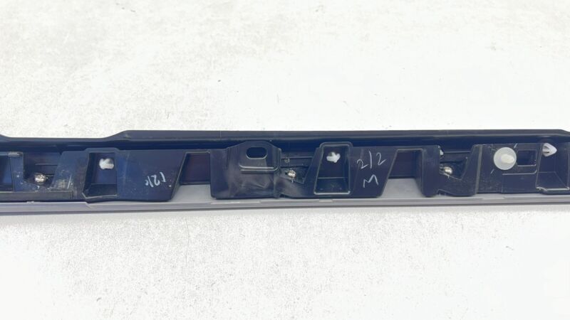 78872-6GP0A / 78872 6GP0A / 788726GP0A 24-25 NISSAN Z NISMO RIGHT REAR QUARTER PANEL C PILLAR FINISH MOLDING TRIM OEM