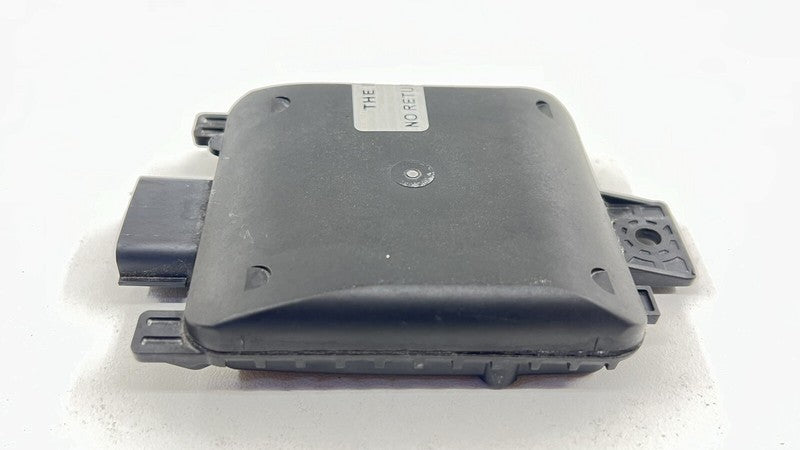 84870462 / 8487 0462 22-24 CADILLAC CT4 V BLACKWING LEFT REAR BLIND SPOT RADAR MONITOR MODULE OEM