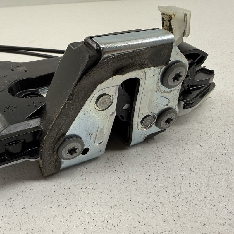 21-26 Lexus IS300 IS350 IS500 Passenger Right Front Door Latch Lock Ac