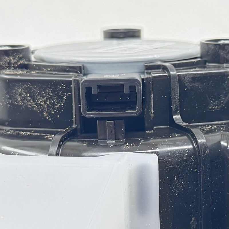 G9230-12020 / G9230 12020 / G923012020 23-25 Toyota Prius Hybrid Battery Cooling Blower Motor Assembly G9230-12020 OEM