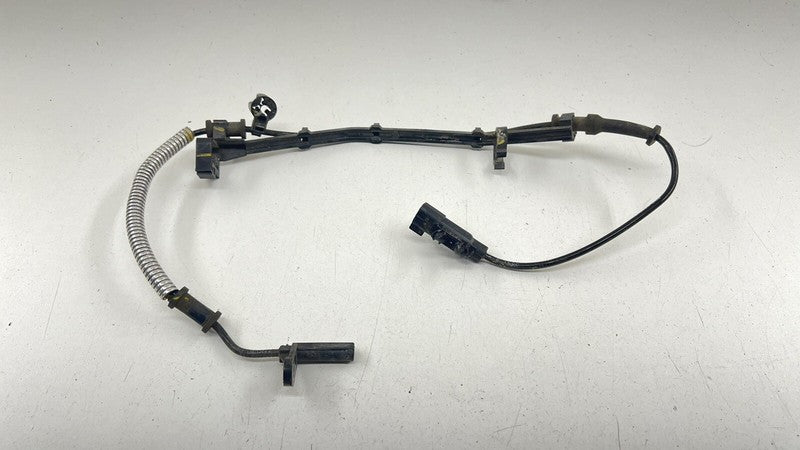 04779646AE / 4779646AE 11-23 DODGE CHARGER PASSENGER RIGHT REAR ABS WHEEL SPEED SENSOR 04779646AE OEM