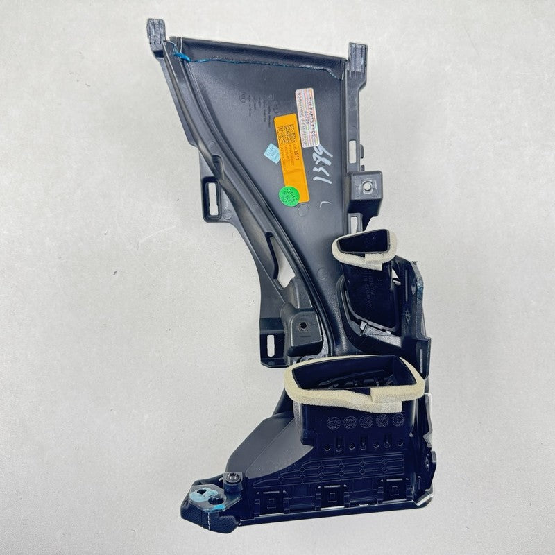 8485 3511 / 84853511 22-24 CADILLAC CT5 V BLACKWING LEFT DASH AC AIR VENT GRILLE WITH COVER TRIM OEM