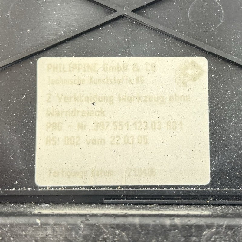 997.721.115.00 / 997 721 115 00 / 99772111500 05-08 Porsche 911 997 Boxster Cayman 987 Front Trunk Emergency Tire Tool K