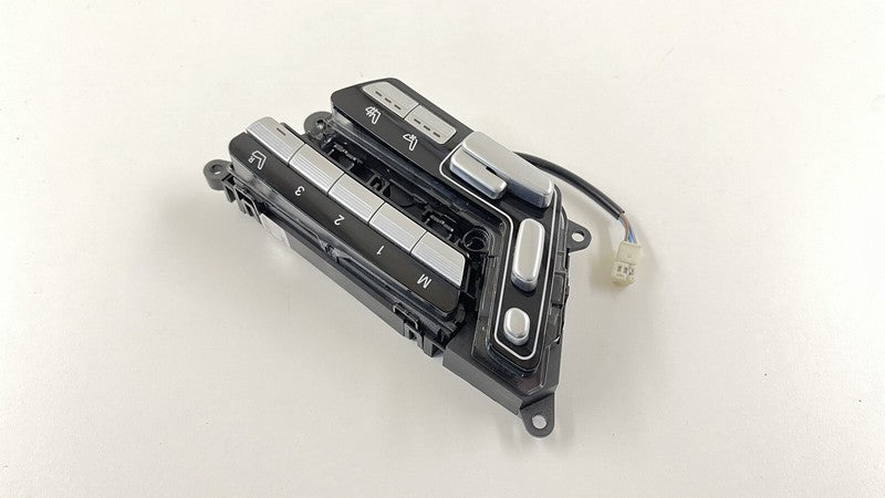 2218709258 / A2218709258 / A 221 870 92 58 07-13 MERCEDES BENZ S550 W221 LEFT FRONT SEAT CONTROL SWITCH 2218709258 OEM