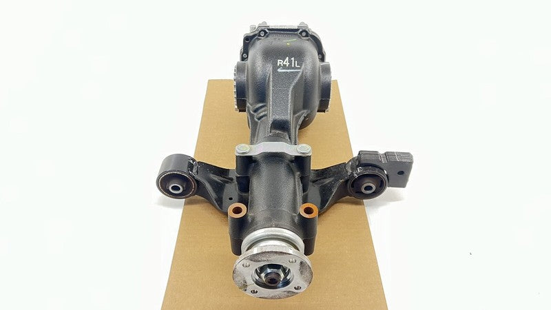 24-25 SUBARU CROSSTREK 2.5L REAR DIFFERENTIAL DIFF CARRIER W/ MOUNT BRACKET OEM