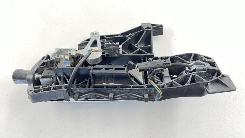 2217600834 / A2217600834 / A 221 760 08 34 0834 07-13 MERCEDES BENZ W221 S CLASS PASSENGER RIGHT REAR EXTERIOR DOOR HAND