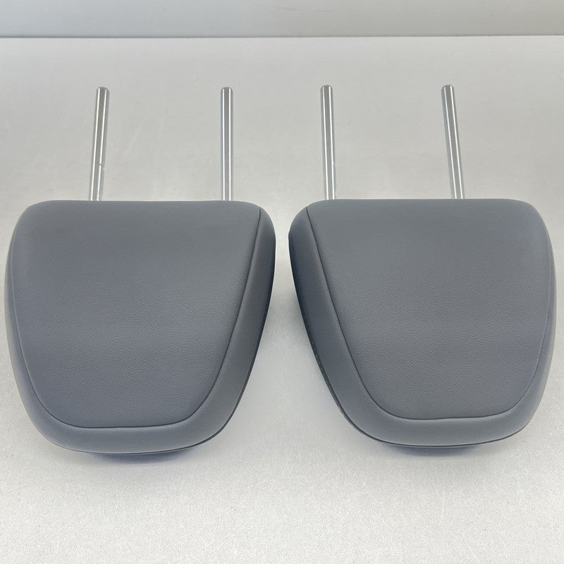 24-26 SUBARU CROSSTREK LIMITED LEFT AND RIGHT FRONT HEADREST HEAD REST PAIR OEM