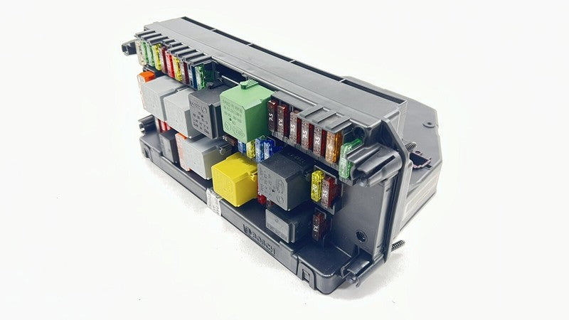 A 212 900 61 12 6112 / A2129006112 / 2129006112 12-14 MERCEDES BENZ CLS550 W218 FRONT SAM FUSE RELAY JUNCTION BOX SAM MO