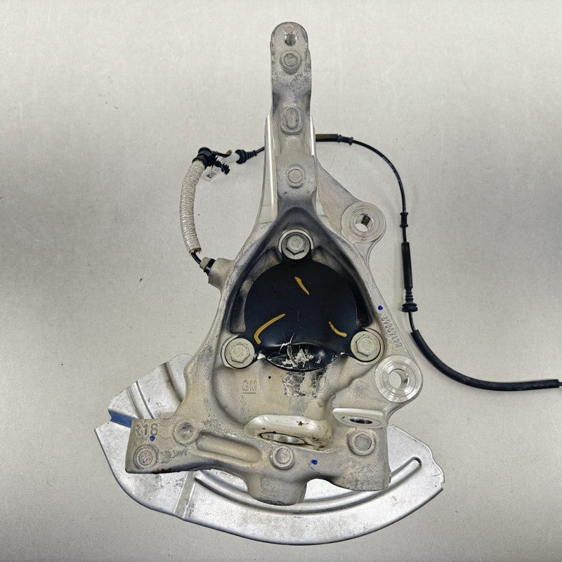 8551 6632 / 85516632 22-24 CADILLAC CT5 V BLACKWING RIGHT FRONT SPINDLE KNUCKLE HUB BEARING OEM