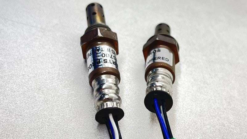 150200-4510 / 150200 4510 / 1502004510 22-25 NISSAN Z EXHAUST MANIFOLD AIR FUEL RATIO OXYGEN O2 SENSOR PAIR OEM