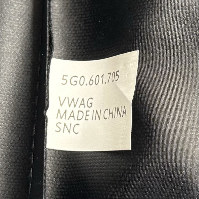 5N0.012.615.G / 5N0-012-615-G / 5N0 012 615 G / 5N0012615G 22-25 VOLKSWAGEN GOLF R MK8 EMERGENCY WHEEL CAR JACK TOOL SET