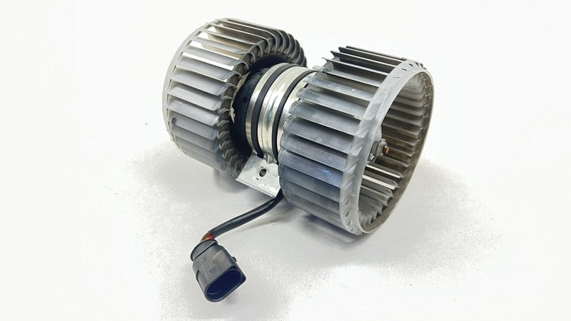 MF016070-0551 / MF016070 0551 / MF0160700551 13-18 BENTLEY FLYING SPUR HVAC HEATER CORE BOX BLOWER FAN MOTOR OEM