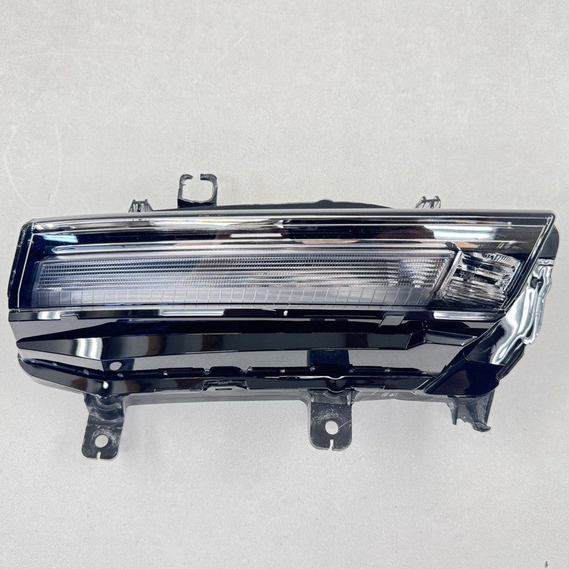 84761120 22-24 CADILLAC CT5 V BLACKWING RIGHT DAY TIME RUNNING LIGHT FOGLIGHT LAMP OEM