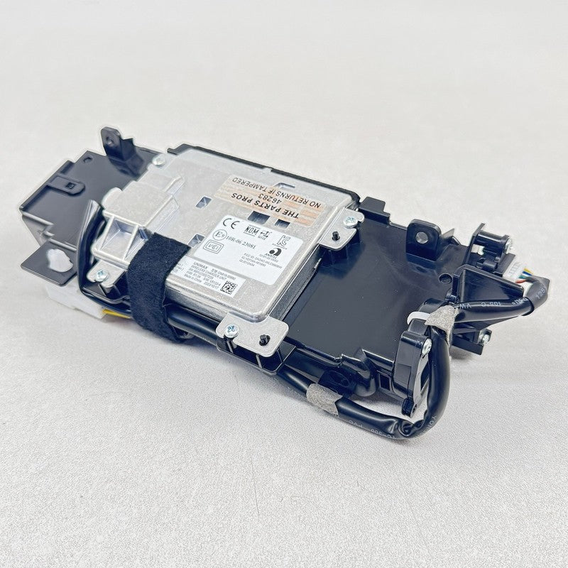 GN819-00680 / GN819 00680 / GN81900680 23-25 TOYOTA PRIUS CENTER CONSOLE WIRELESS PHONE CHARGER WITH SURROUND TRIM OEM