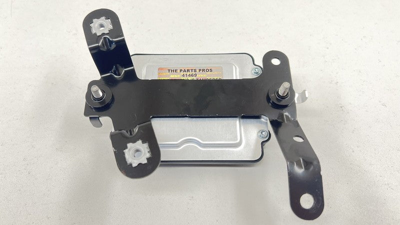 8677 7519 / 86777519 22-24 CADILLAC CT5 V BLACKWING REAR TRUNK PRESENCE CONTROL MODULE 86777519 OEM