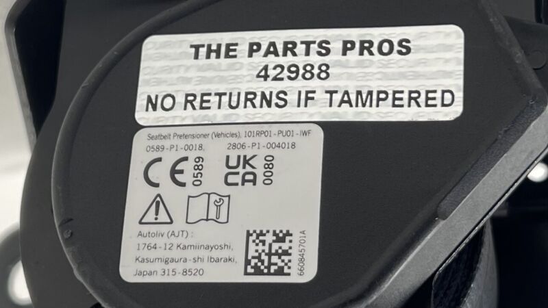 660845701A 22-25 SUBARU WRX PASSENGER RIGHT REAR SEATBELT SEAT BELT RETRACTOR BLACK OEM