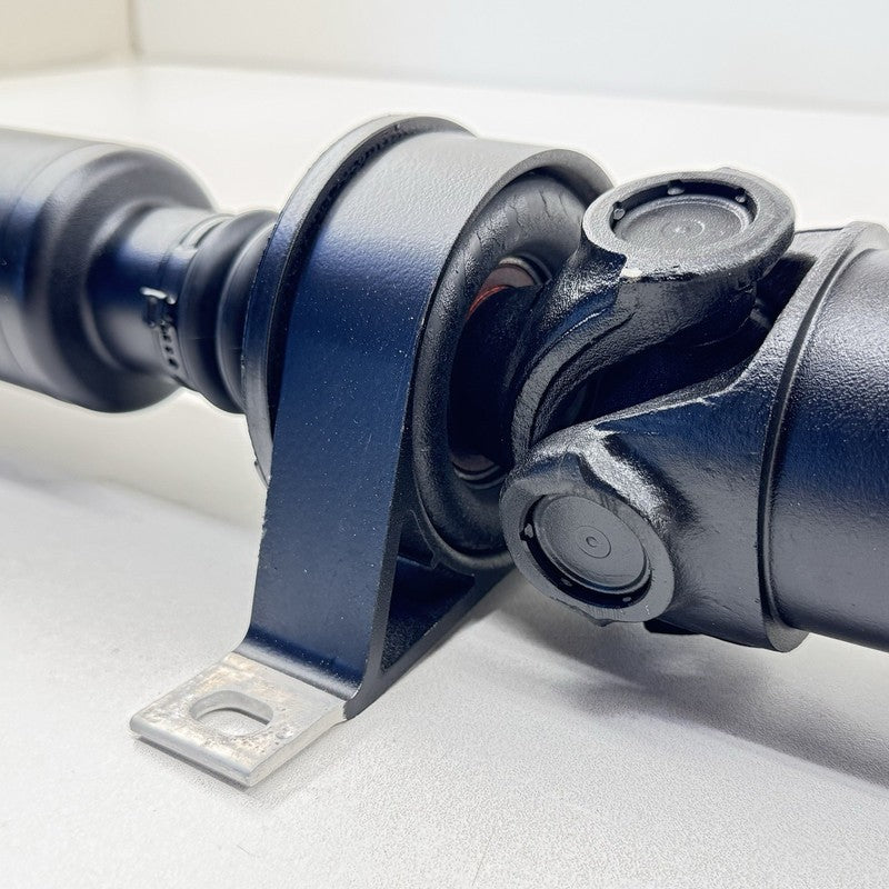 8551 4210 / 85514210 22-25 CADILLAC CT5 V BLACKWING DRIVESHAFT DRIVE SHAFT PROPELLER LINE CARRIER OEM