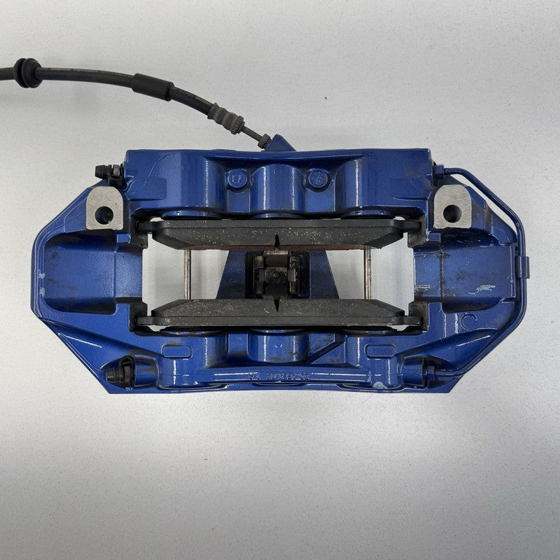 34117845747 12-18 BMW M5 M6 F06 F10 F12 F13 Front Brembo Brake Caliper Pair Blue OEM