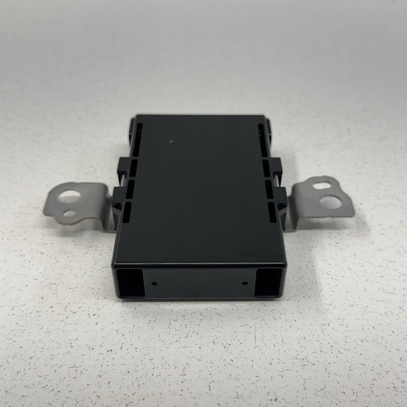 21-26 Lexus IS300 IS350 IS500 Network Gateway Control Module 89100-302