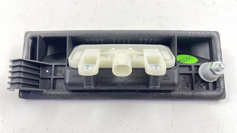 2218702410 / A2218702410 / A 221 870 24 10 2410 10-16 PORSCHE PANAMERA REAR TAILGATE RELEASE HANDLE 97061342301 OEM