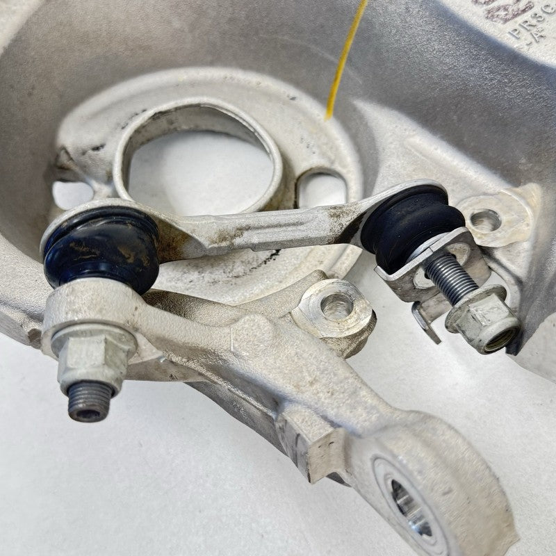 PR3C-5K651 / PR3C 5K651 / PR3C5K651 24-25 FORD MUSTANG GT PASSENGER RIGHT REAR CONTROL ARM PARTIAL SET OEM